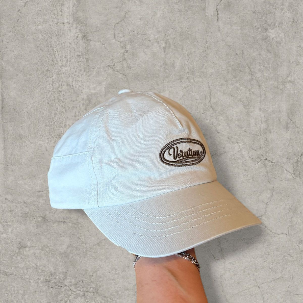 Japanese Brand Cool vintage style cap, white with beige logo. One size Size ONE SIZE - 1 Thumbnail