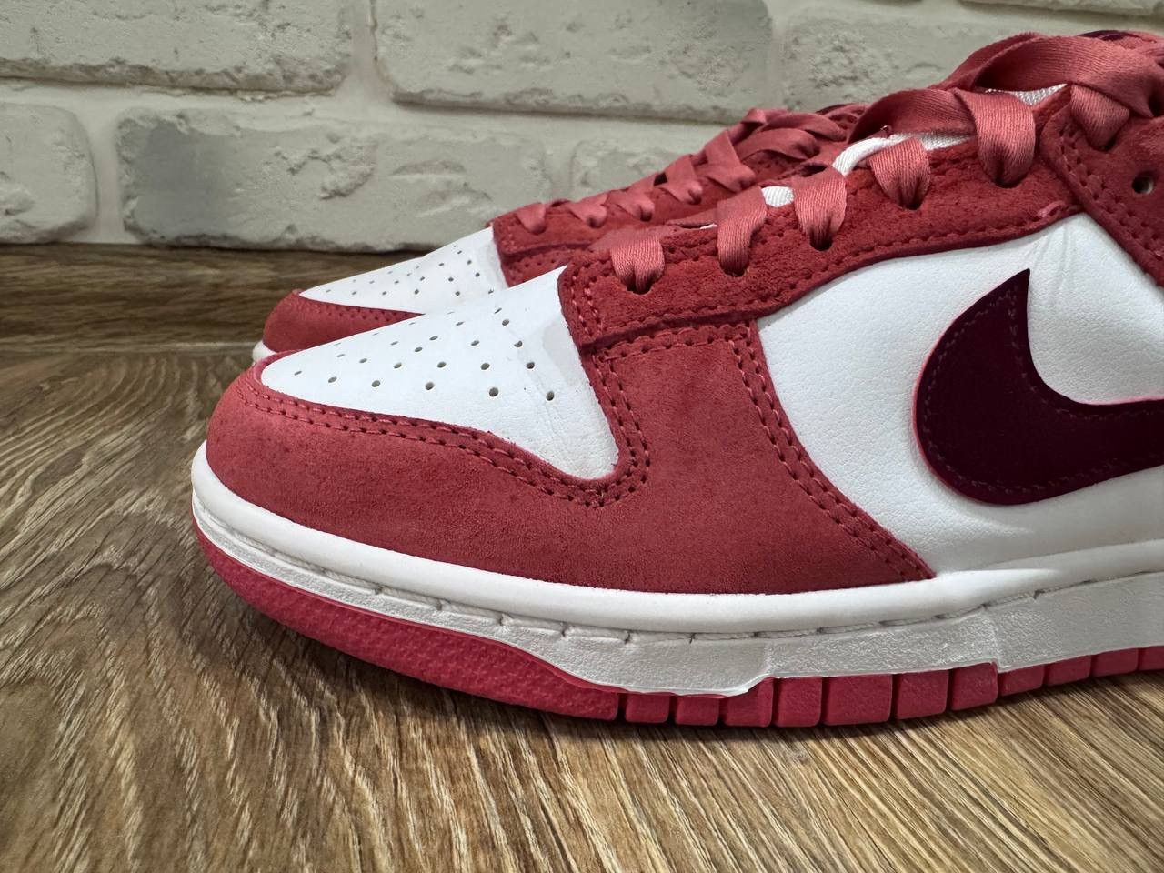 Nike Nike Dunk Low Valentine’s Day Womens Sneakers Size 40 Size US 8.5 / IT 38.5 - 3 Thumbnail