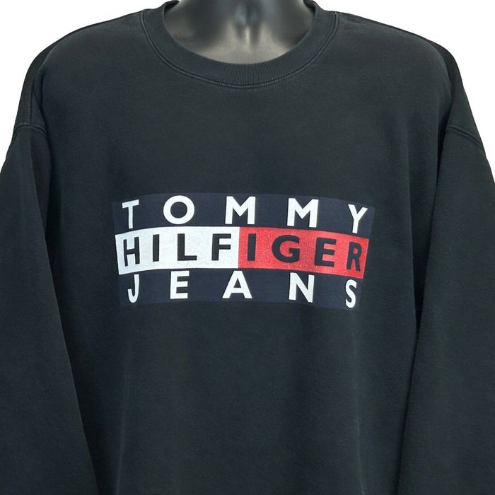 Tommy hilfiger hotsell 90s sweatshirt