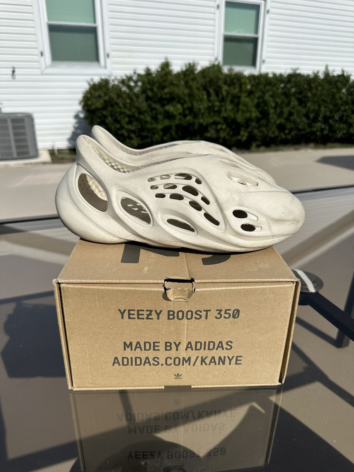 Yeezy Yeezy Foam Runners- Sand Size US 11 / EU 44 - 2 Thumbnail