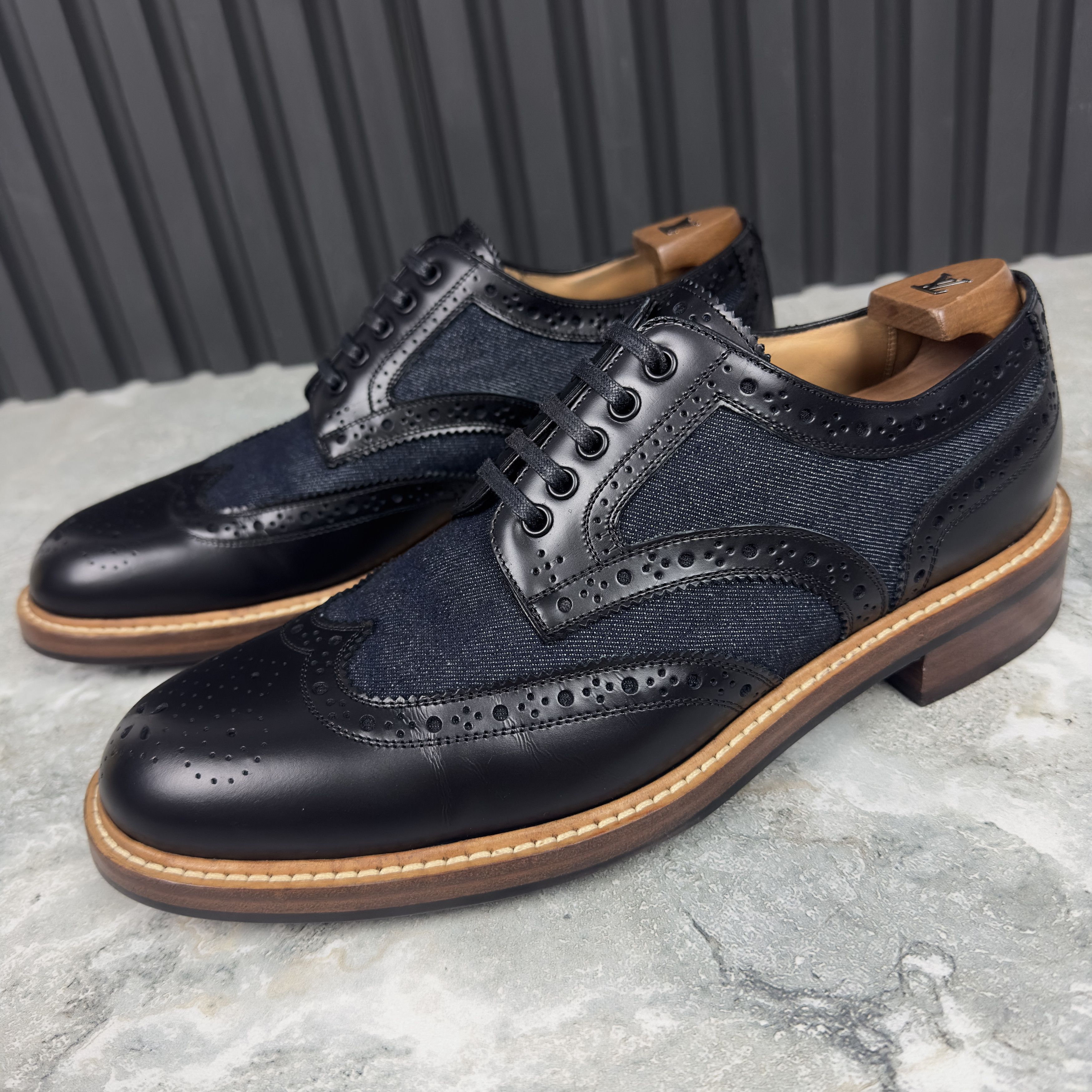 Louis Vuitton Louis Vuitton Voltaire Wingtip Derby Denim Leather Size US 9 / EU 42 - 4 Thumbnail