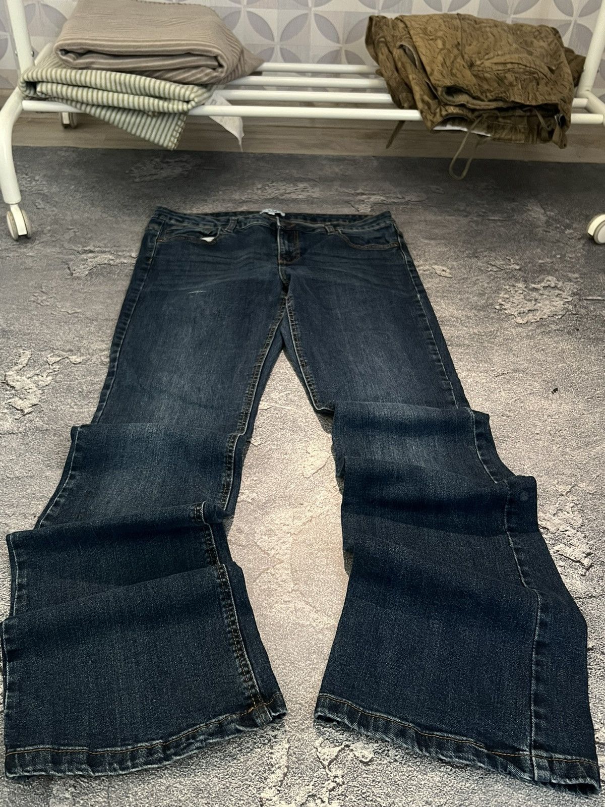 Japanese Brand Y2K Minimal Streetwear Flared / Archive Balenciaga Style Size US 32 / EU 48 - 1 Thumbnail