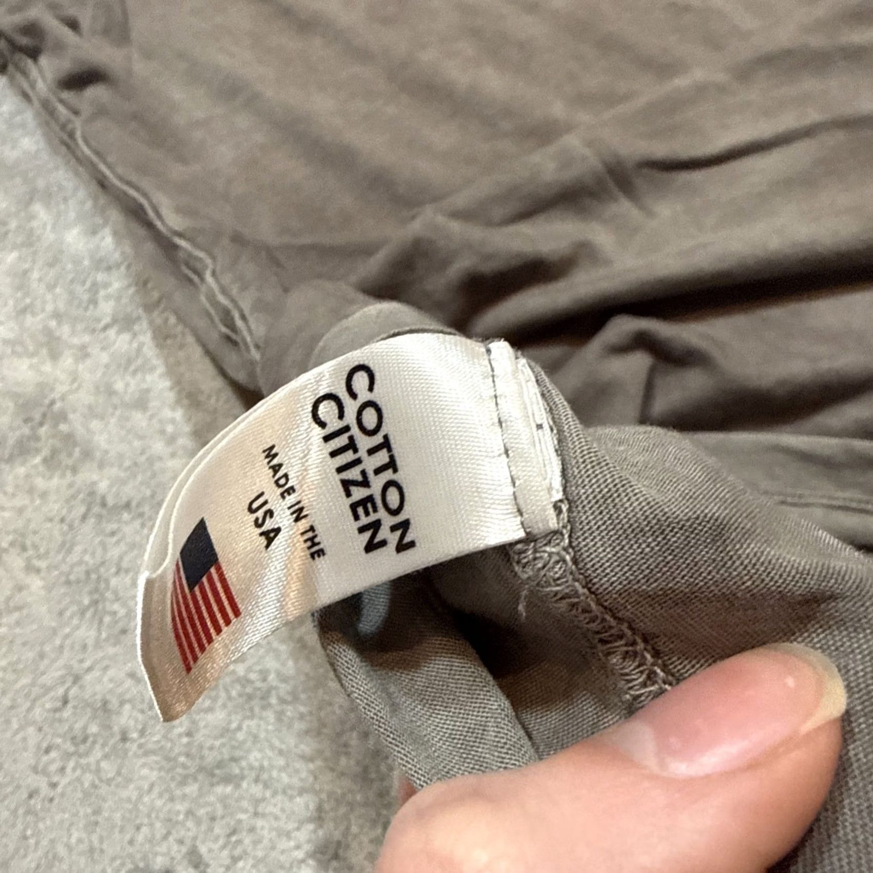 Vintage Cotton Citizen Shirt Mens XL Gray Short Sleeve Crew Tee 100% Supima USA Shirt T-Shirt Mens XL Gray USA Theme Casual Crew Neck Short Sleeve USA Made Size US XL / EU 56 / 4 - 7 Thumbnail