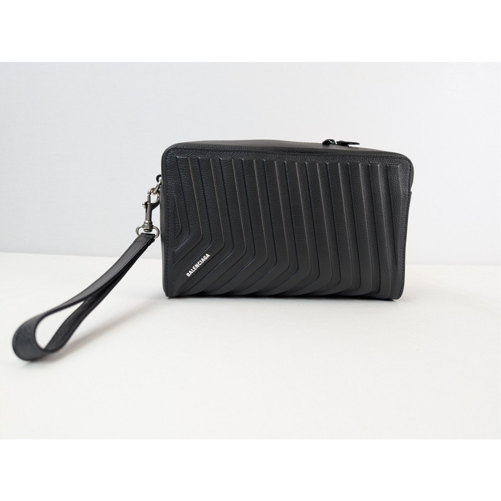 Balenciaga o1rshd1 Size: OS/ Chevron Car Print Embossed Leather Handbag Size ONE SIZE - 2 Thumbnail
