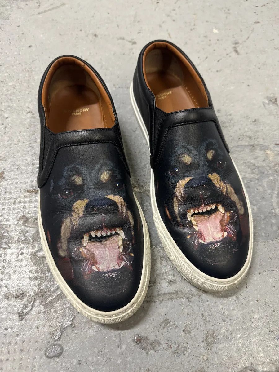 Givenchy Givenchy Rottweiler Dog Black Leather Slip On Shoes Size US 7 / EU 40 - 2 Thumbnail