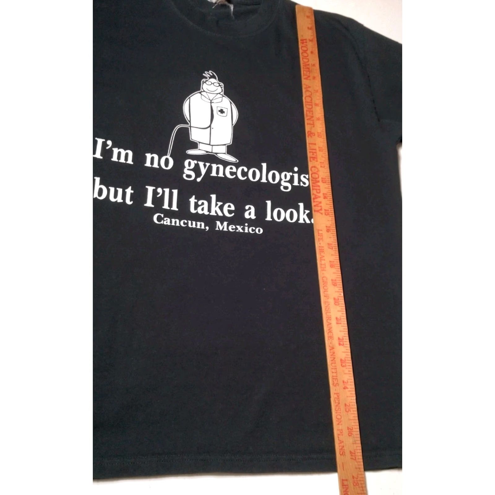 REEF VINTAGE Reef Im No Gynecologist But I'll Take A Look Shirt Cancun Mexico Funny Doctor T-Shirt Mens Regular Black Cotton Short Sleeve Crew Neck M Size Size US M / EU 48-50 / 2 - 7 Thumbnail
