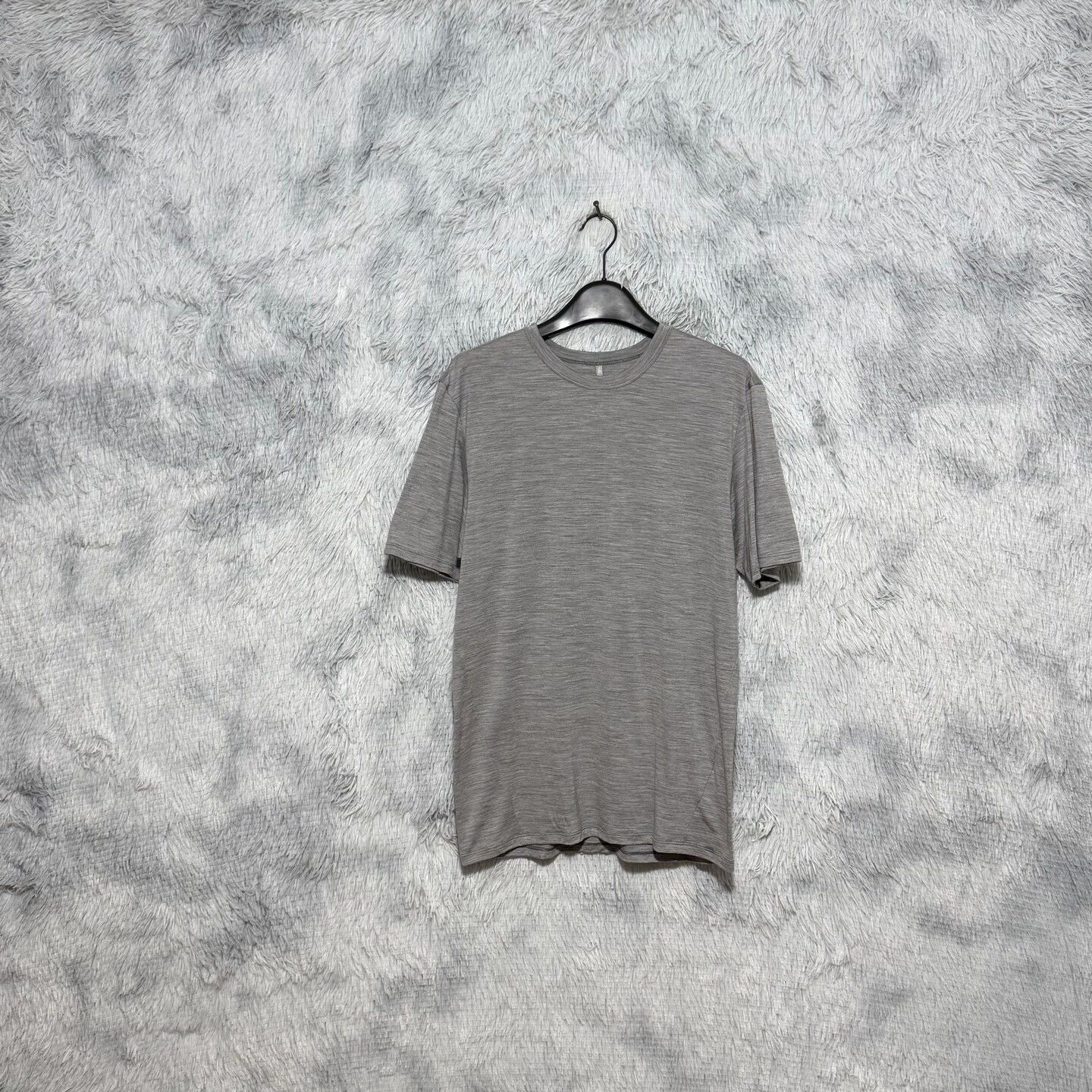 Veilance Arcteryx Veilance FRAME Merino Wool Short Sleeve T-shirt Men's Size US S / EU 44-46 / 1 - 1 Thumbnail