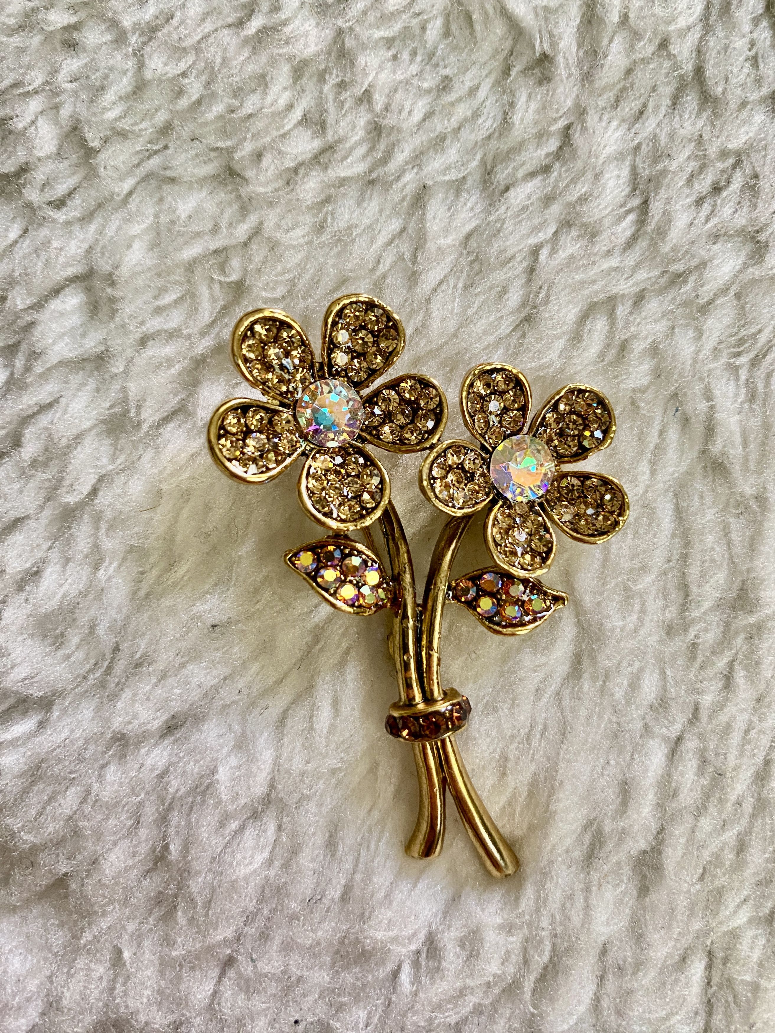 Other Vintage Gold Floral Bunch Brooch with Faux Rhinestones Size ONE SIZE - 11 Thumbnail