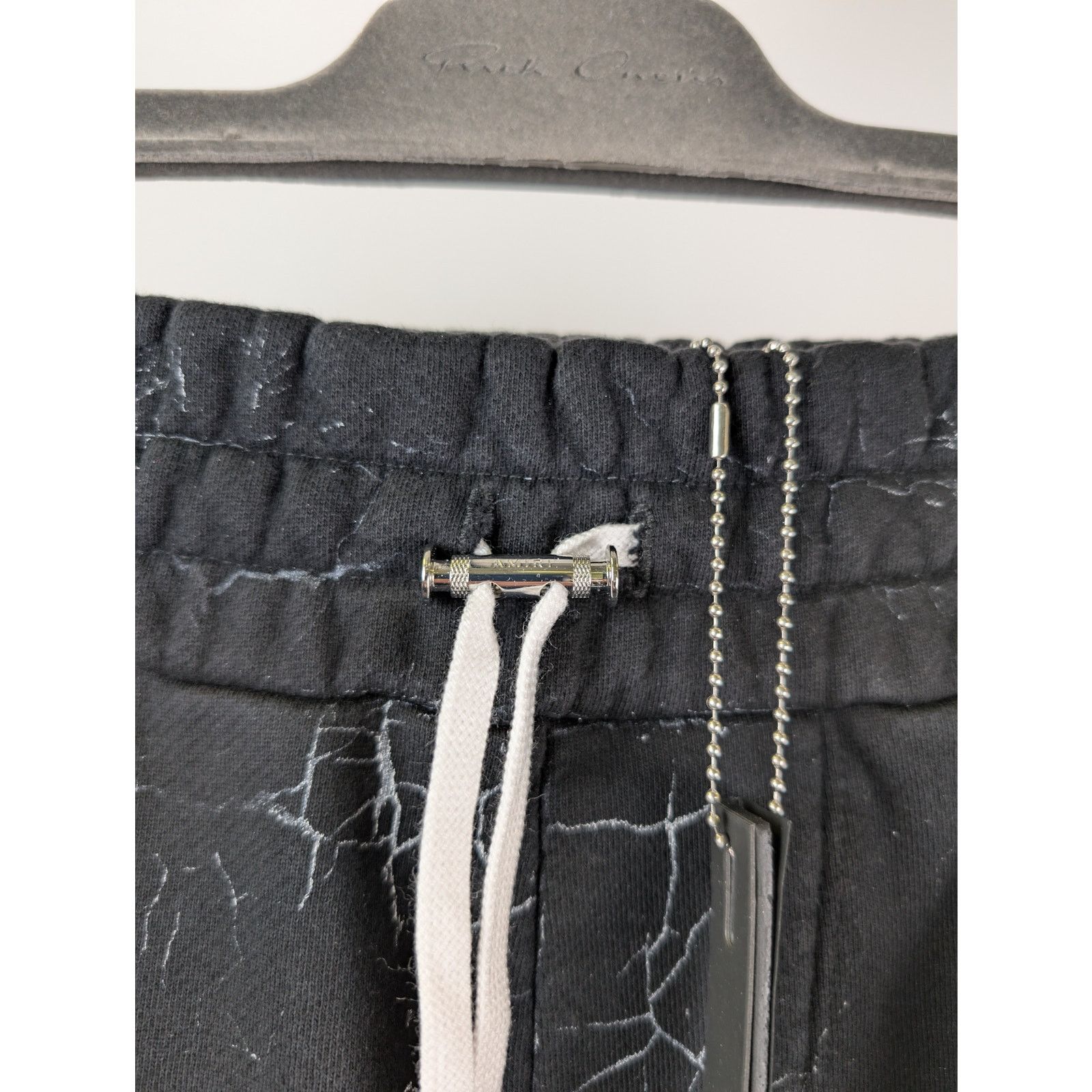 Amiri o1rshd1 Q:3 / Cracked Dye Logo Sweatpants / Joggers in Black Size US 34 / EU 50 - 7 Thumbnail