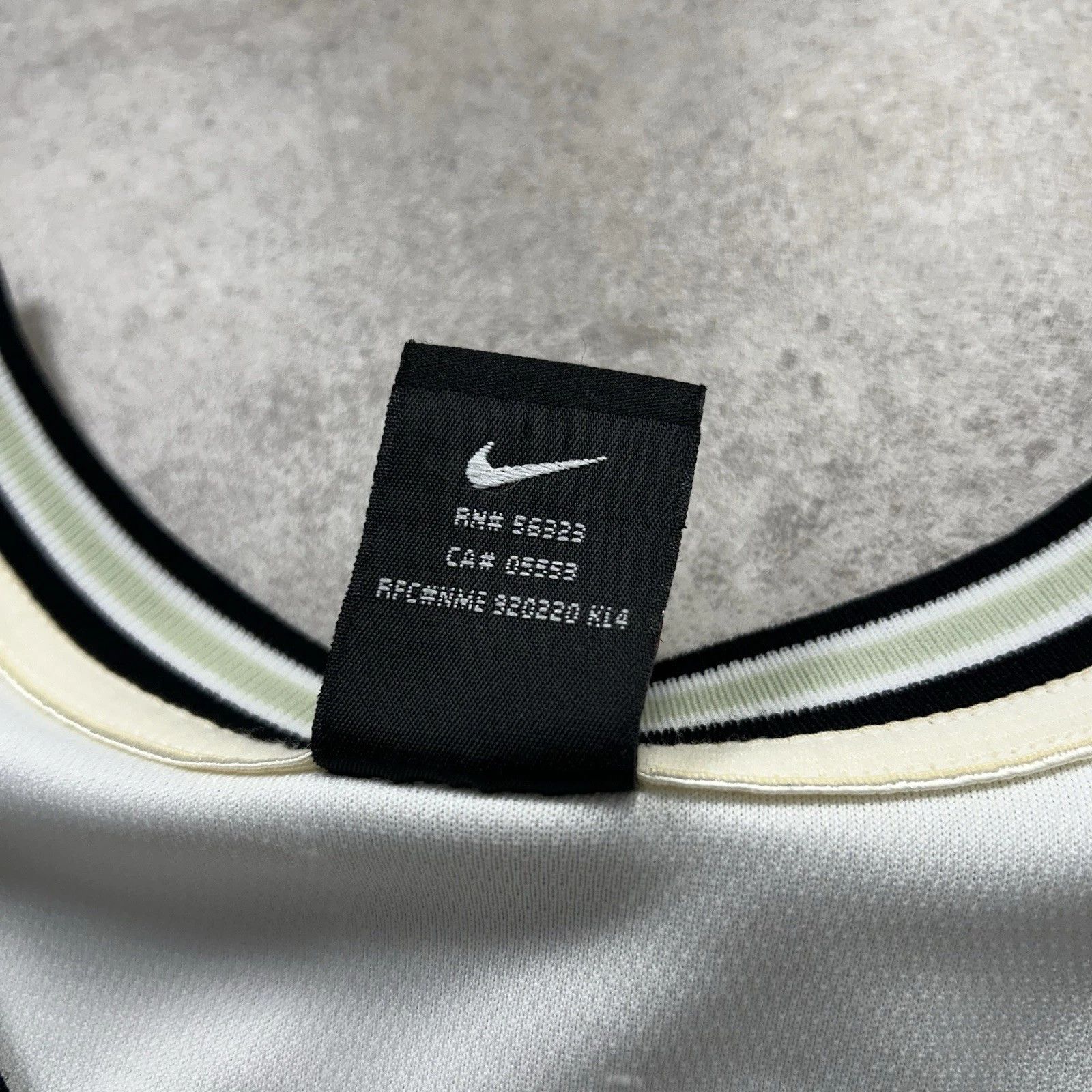 NBA × Nike × Vintage SAN ANTONIO SPURS TIM DUNCAN NIKE AUTHENTIC JERSEY SIZE 52 Size US XXL / EU 58 / 5 - 7 Thumbnail