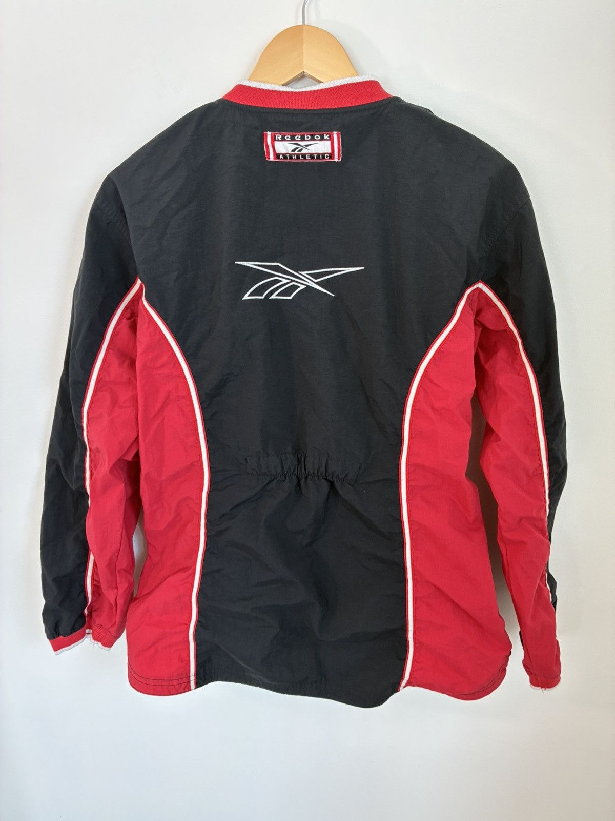 Reebok Vintage Reebok Distressed Wind Breaker Jacket Size US M / EU 48-50 / 2 - 5 Thumbnail