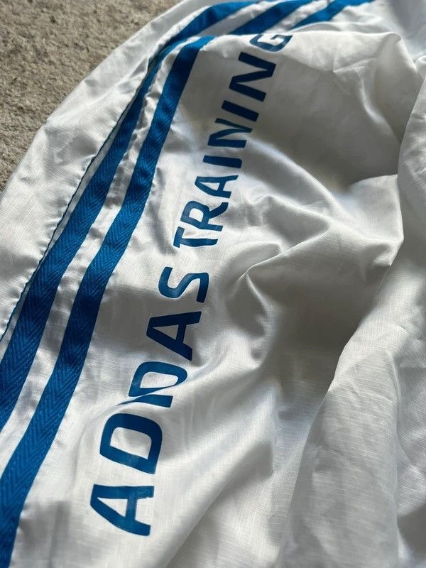 Adidas Adidas Track Jacket Windbreaker Sz XL 2012 Rare Size US XL / EU 56 / 4 - 5 Thumbnail