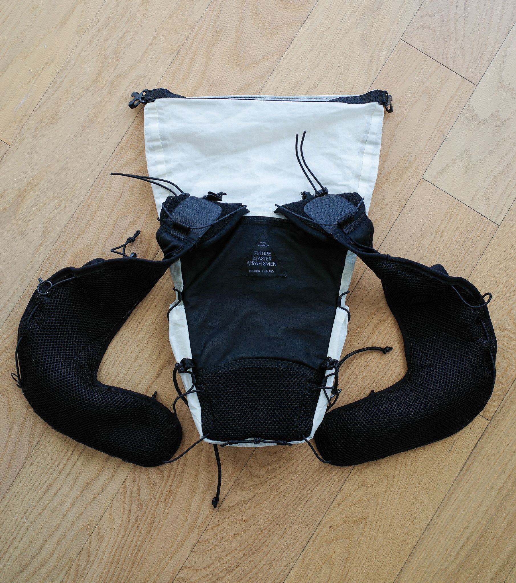 Satisfy × norda Cimoro CUSTOM - UL Running Vest V1 Size ONE SIZE - 6 Thumbnail