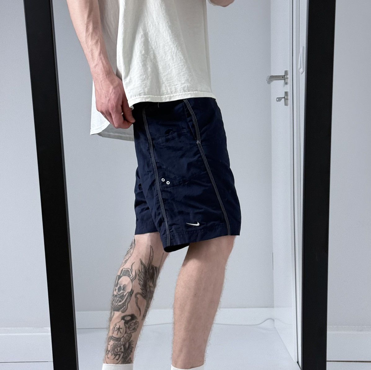 Nike Vintage Nike Y2K streetwear nylon track shorts Size US 31 - 6 Thumbnail