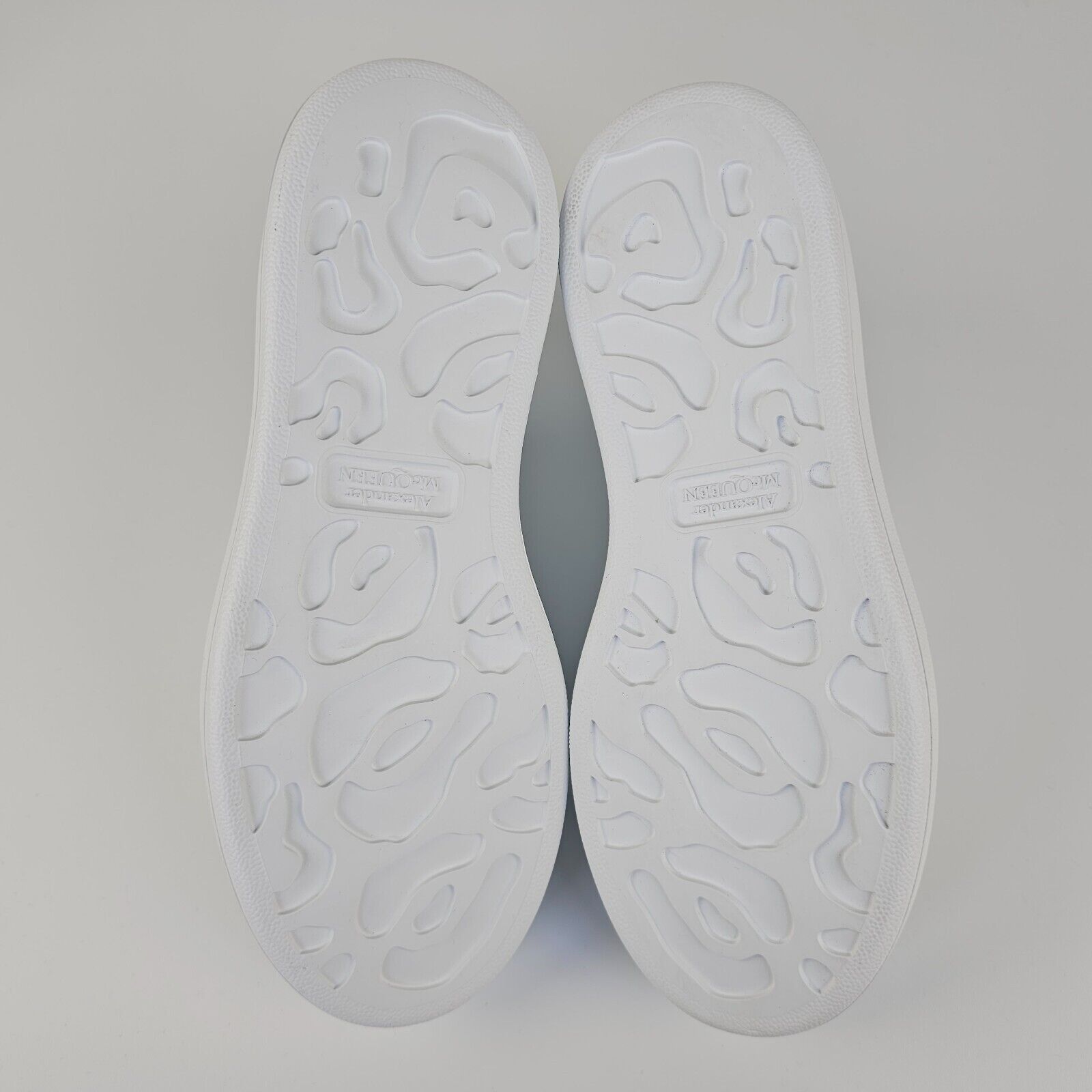 Alexander McQueen ALEXANDER MCQUEEN Oversized Wmn's W/B Sneakers New Size US 10.5 / IT 40.5 - 6 Thumbnail