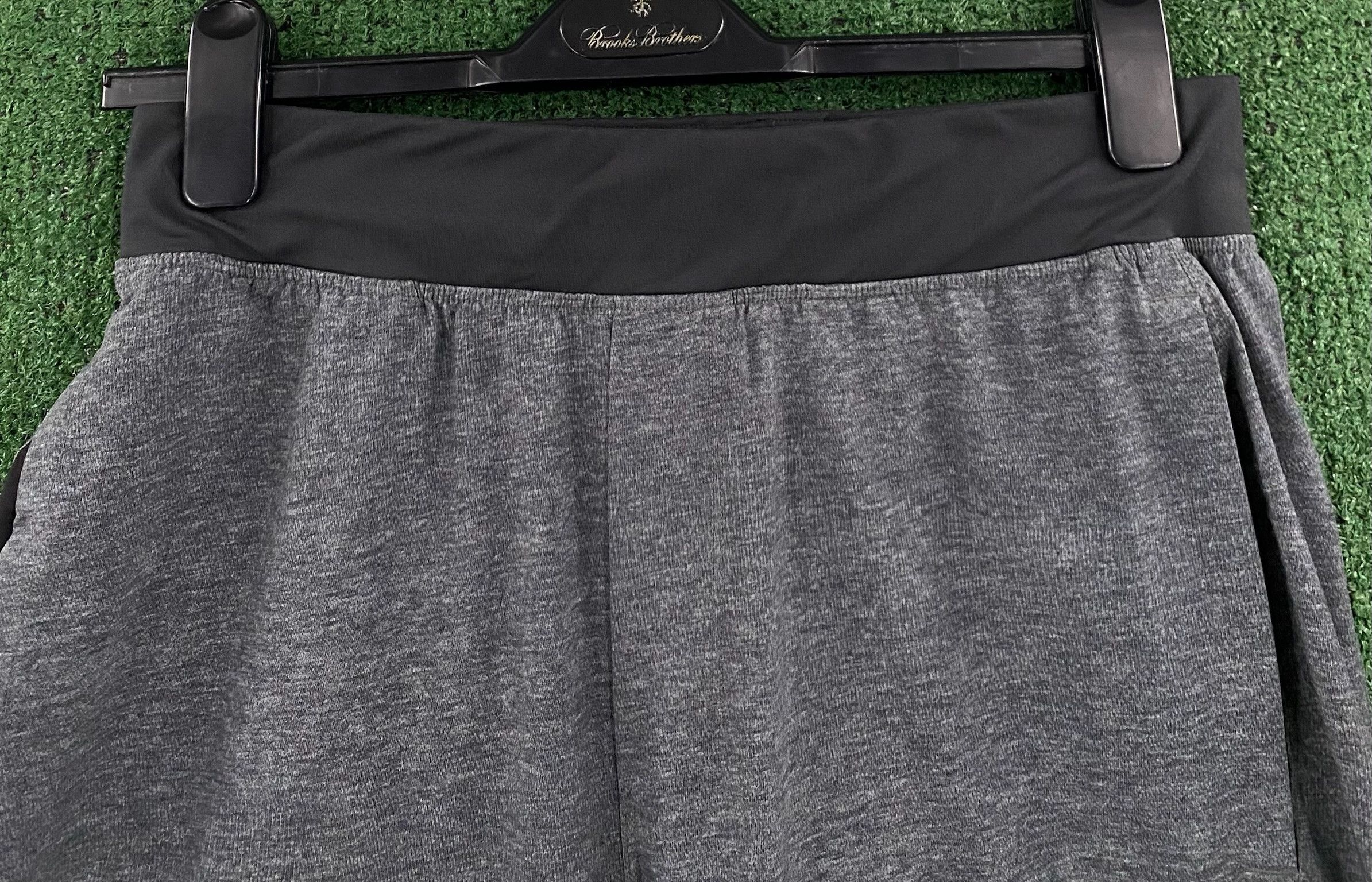 Lululemon Lululemon T.H.E Unlined Dark Grey Shorts Men’s Size Medium Size US 32 / EU 48 - 2 Thumbnail