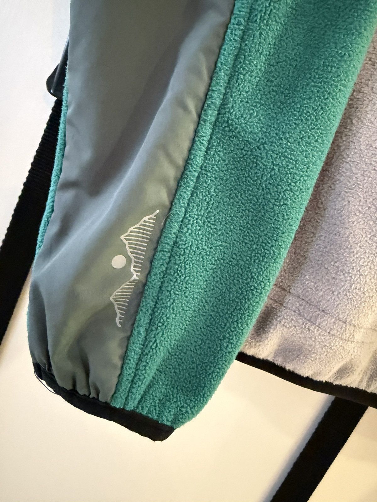 KAVU Kavu Teal & Light Gray Two-Tone Fleece Pullover Size US XS / EU 42 / 0 - 4 Thumbnail