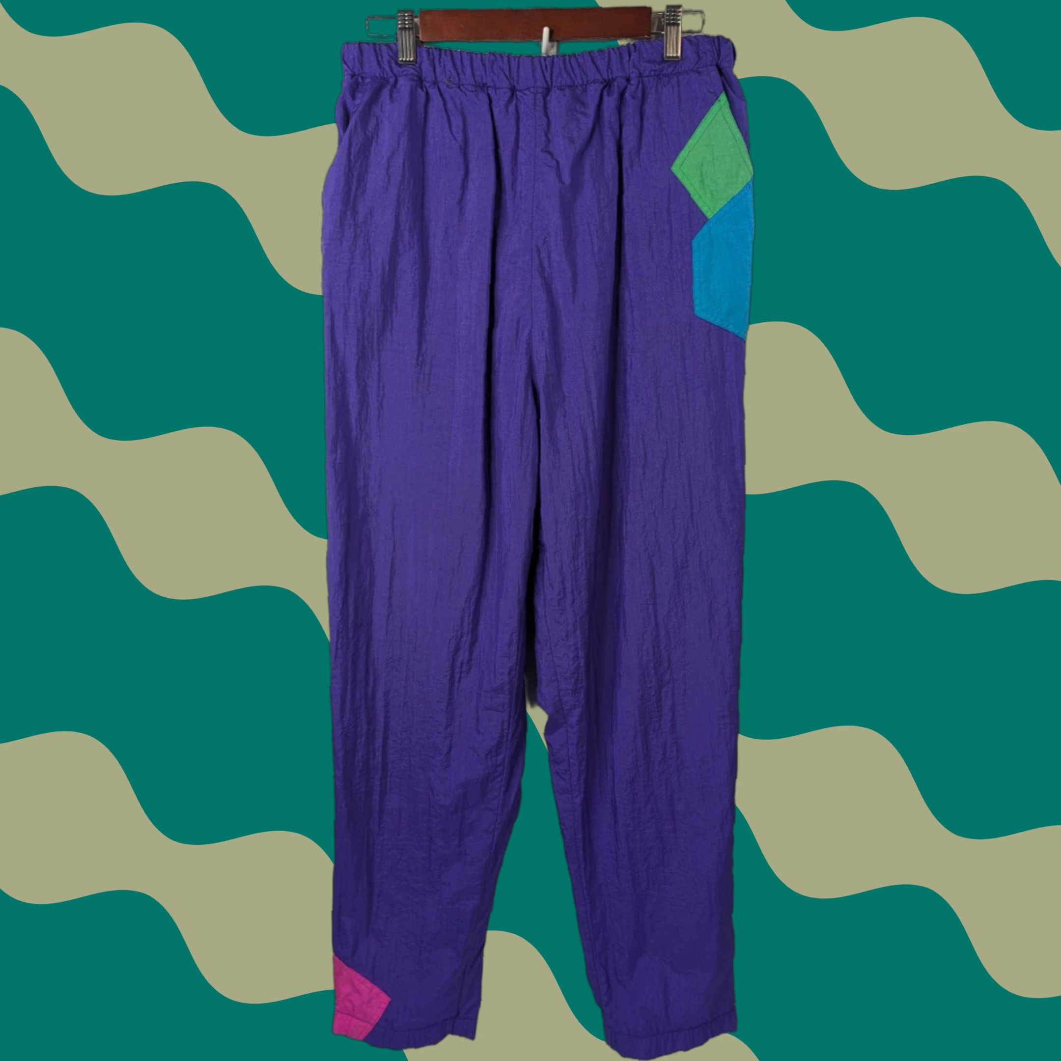 Vintage VINTAGE East West Purple Nylon Track Pants 18/20 Women Nylon Windbreaker Set Pocket Elastic Waist Wrinkle Resistant Retro 90s Athleisure Size 40" / US 18 - 1 Thumbnail