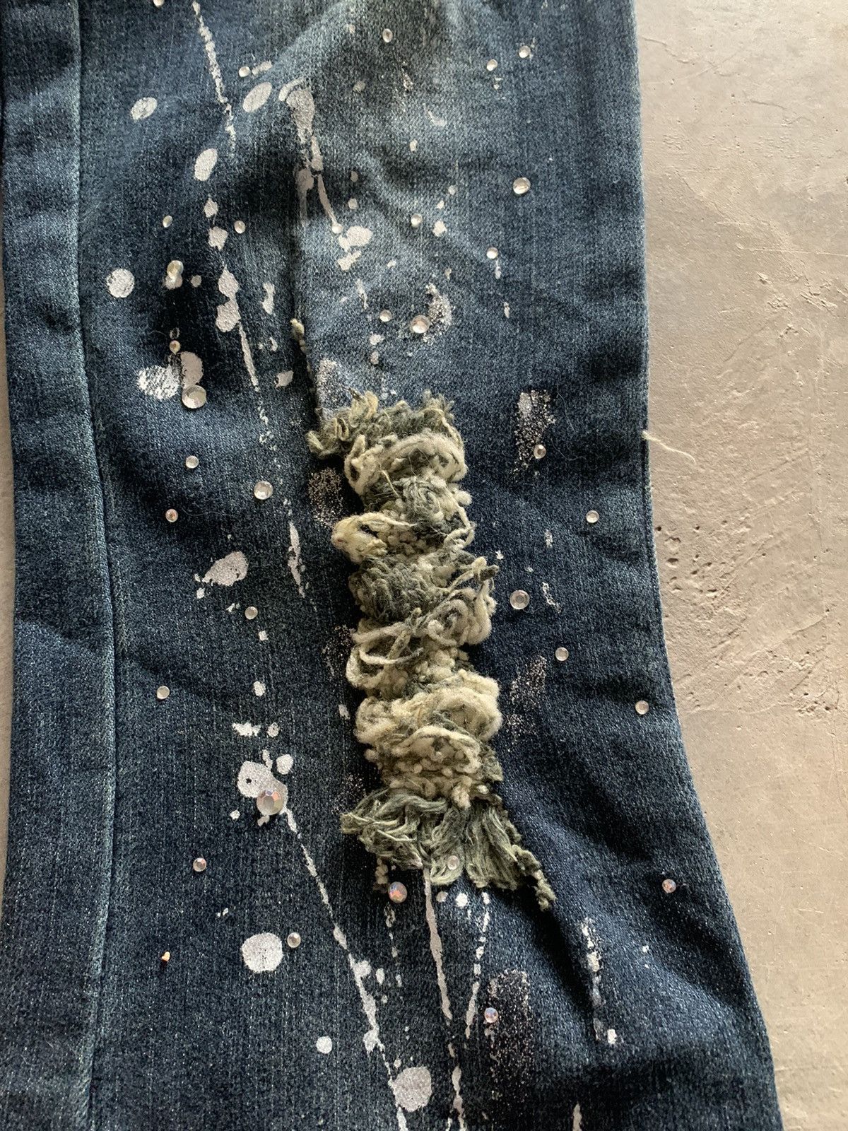 If Six Was Nine × Le Grande Bleu (L.G.B.) flare distressed style with splatter and beads design Size US 27 - 10 Thumbnail