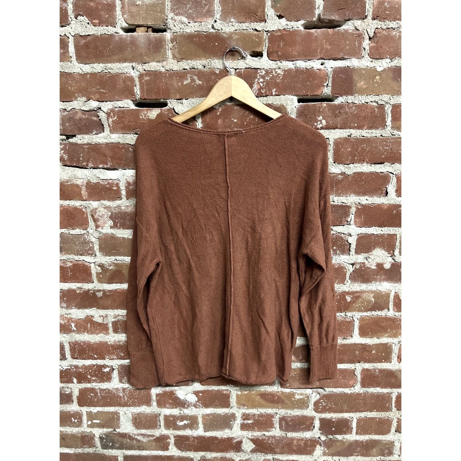 Vintage UpWest Resort and Mercantile Womens V-Neck Knit Sweater Medium Shirt Pullover Long Sleeve Brown XS? Size M / US 6-8 / IT 42-44 - 2 Thumbnail