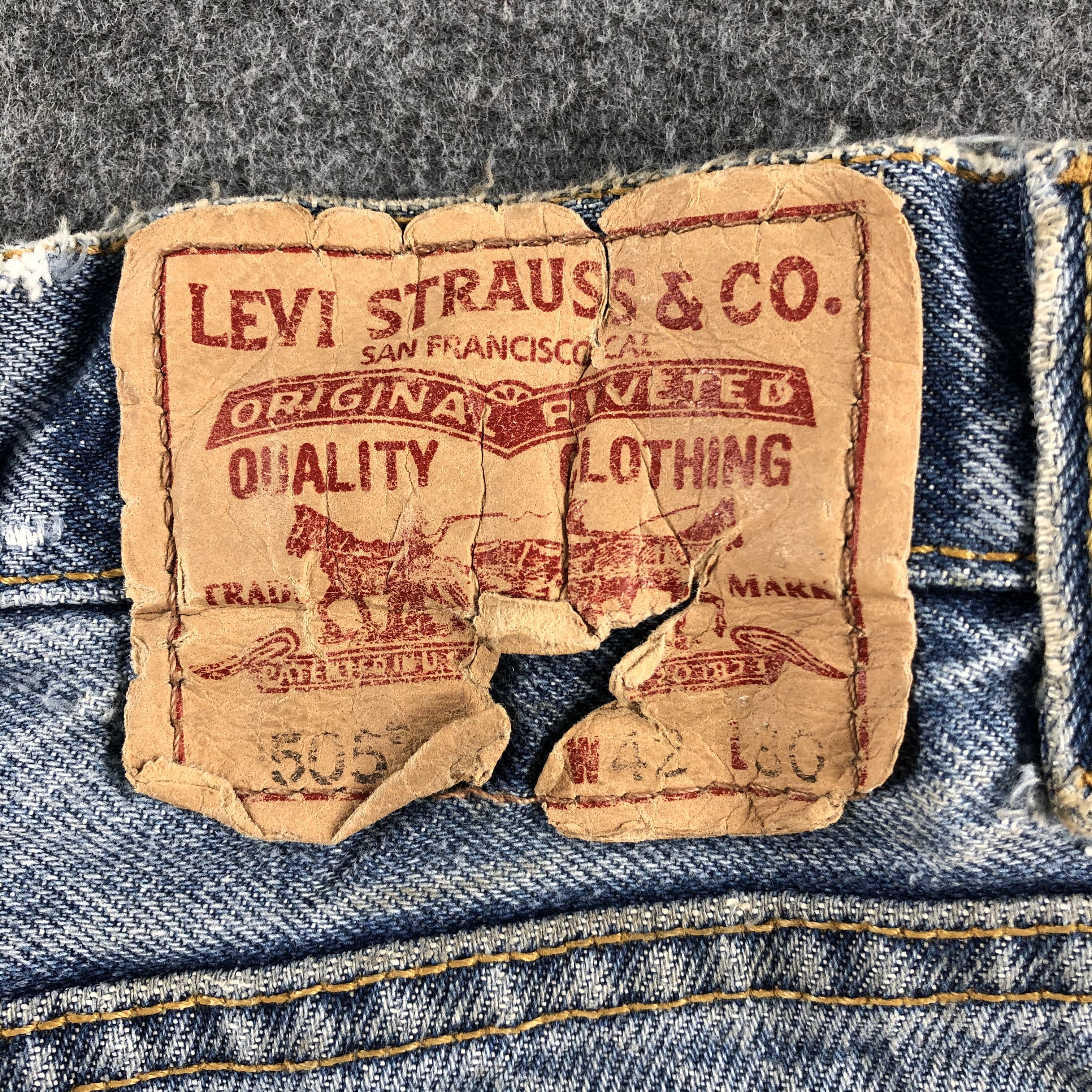 Levi's Vintage Blue Wash Levis 505 Jeans-J2619 Size US 43 - 5 Thumbnail