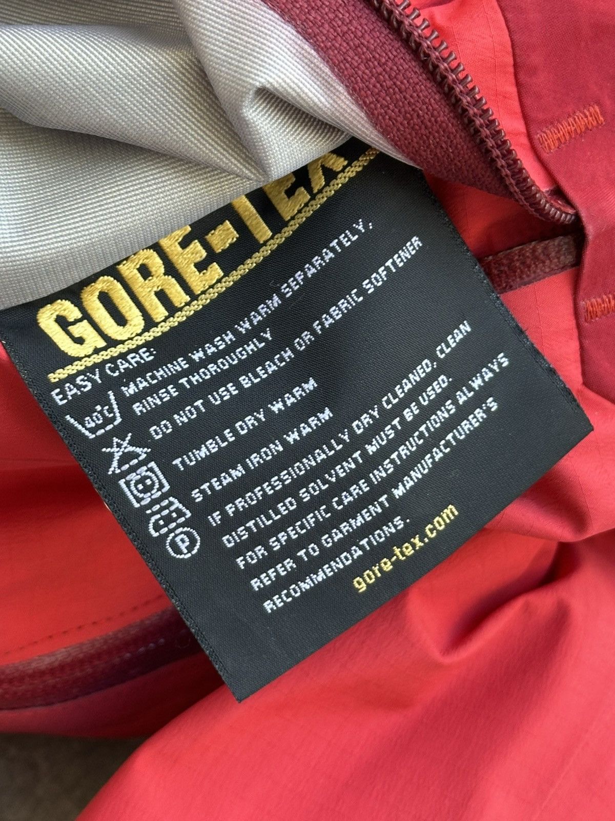 Arc'teryx Vintage Arc’teryx Beta AR Gore-Tex XCR Hardshell Jacket XS Size XS / US 0-2 / IT 36-38 - 13 Thumbnail