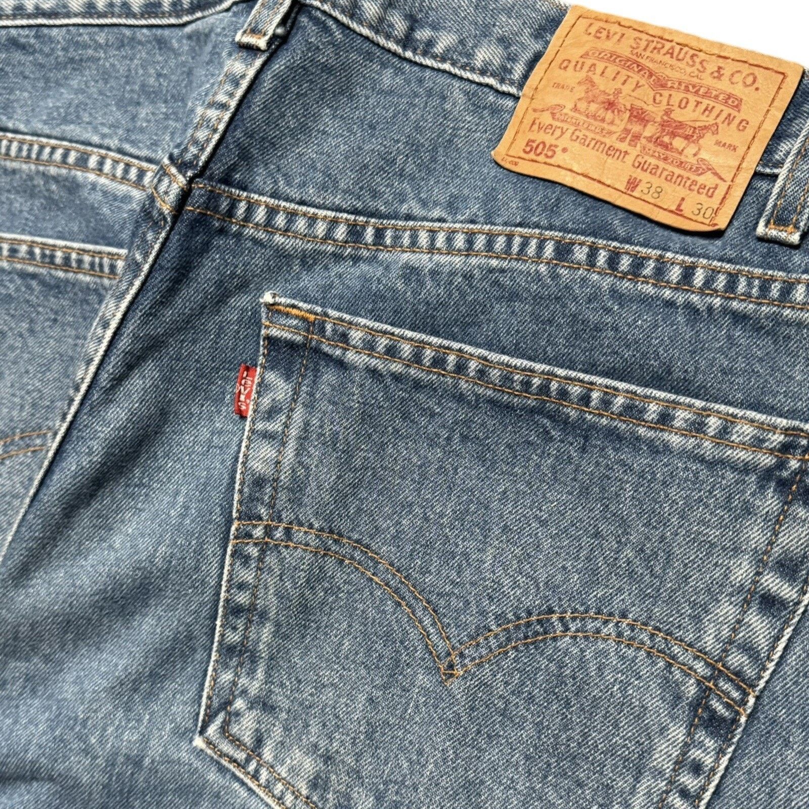 Levi's VTG Levi's 505 Jeans Mens 38x30 Red Tab Blue Light Wash Size US 38 / EU 54 - 2 Thumbnail