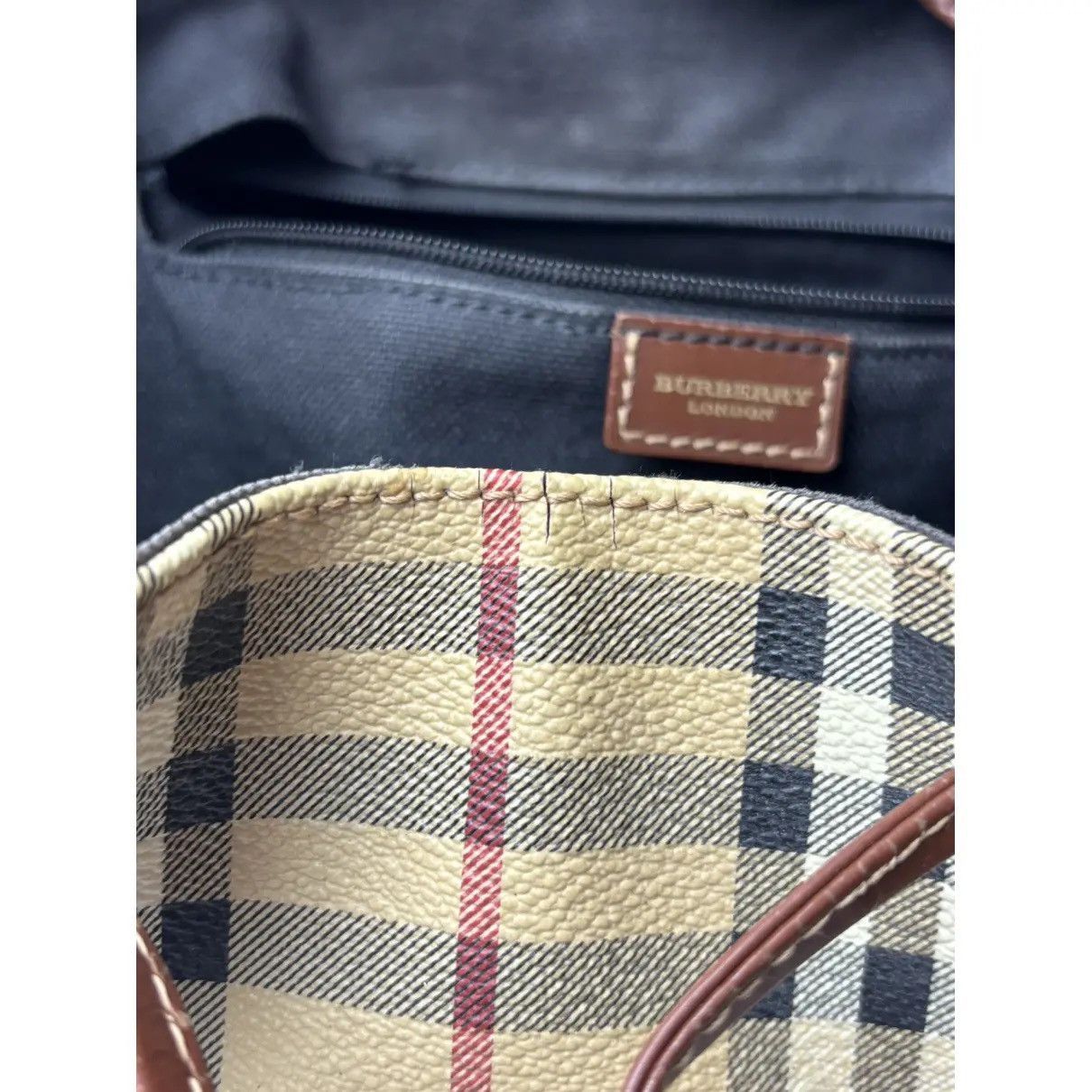 Burberry Vintage Burberry Novacheck Leather BackPack Size ONE SIZE - 8 Thumbnail