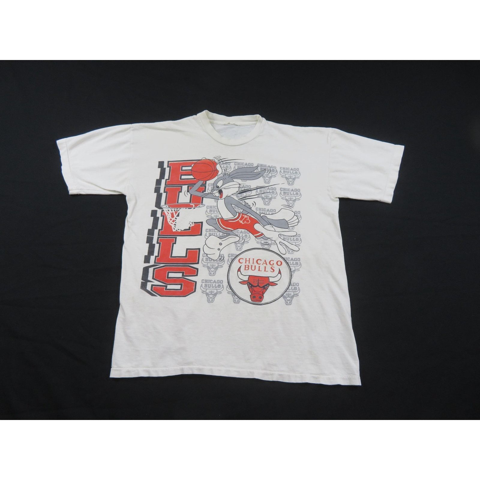 Other Chicago Bulls and Bugs Bunny T-Shirt White Sz L 1990s Size US L / EU 52-54 / 3 - 1 Thumbnail