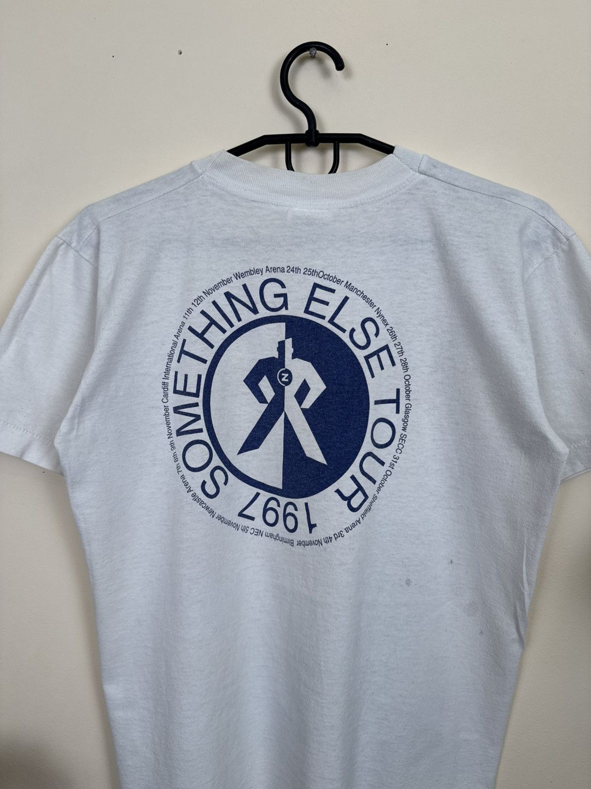 Other Vintage Boyzone T shirt 1997 Tour White Sz S Pop Band Size US S / EU 44-46 / 1 - 18 Thumbnail