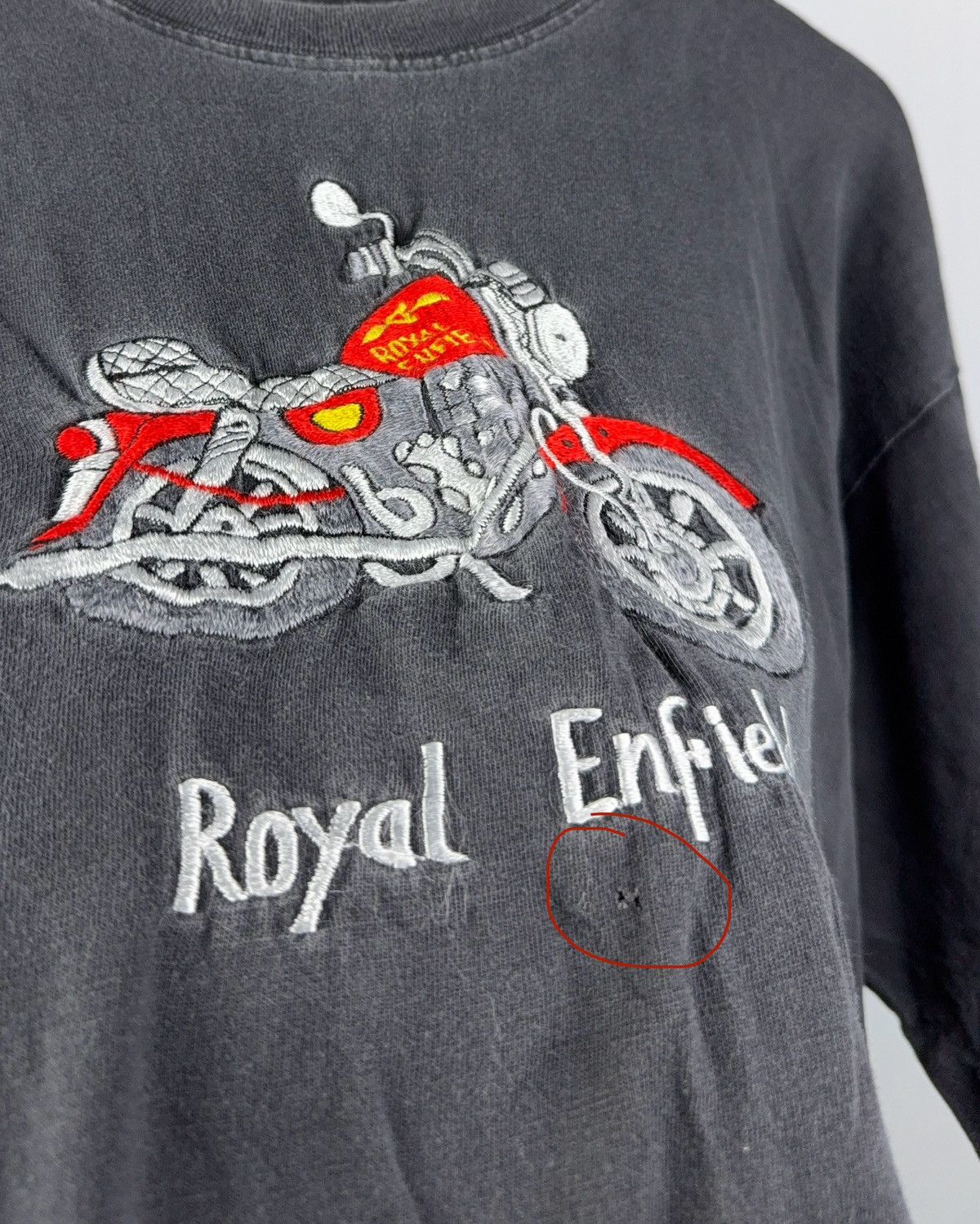 Vintage Vintage 90s Faded Royal Enfield Embroidered Motorcycle Tee Size US XL / EU 56 / 4 - 7 Thumbnail