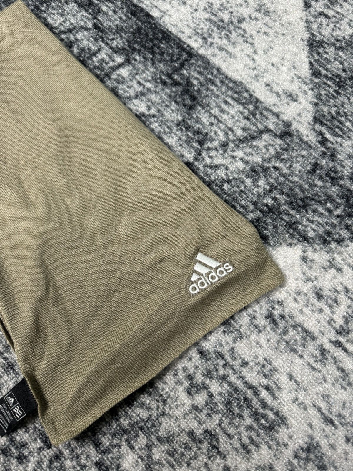 Adidas × Vintage Vintage Adidas Scarf Beige Performance Logo Y2K STYLE 90s Size ONE SIZE - 2 Thumbnail