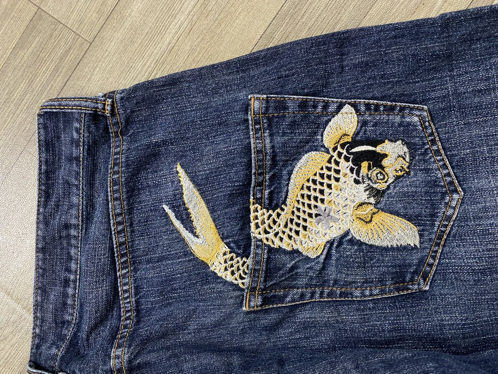 Ed Hardy Y2K Karakuri Tamashi Koi Embroidered Jeans Japanese Size US 30 / EU 46 - 7 Thumbnail