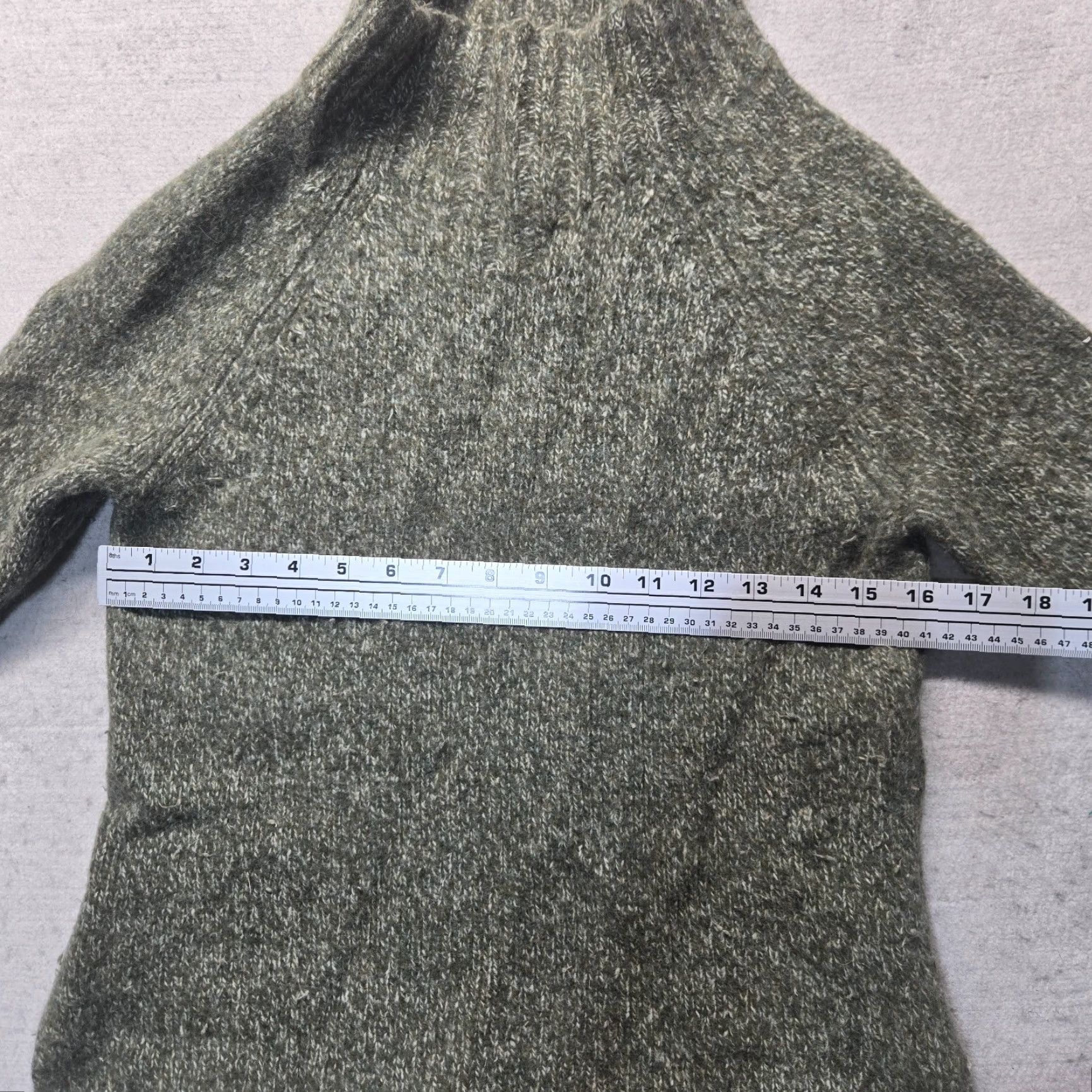 Old Navy Vintage Old Navy Women's Gray Cable-Knit Mock Neck Sweater L Winter Casual Size L / US 10 / IT 46 - 3 Thumbnail