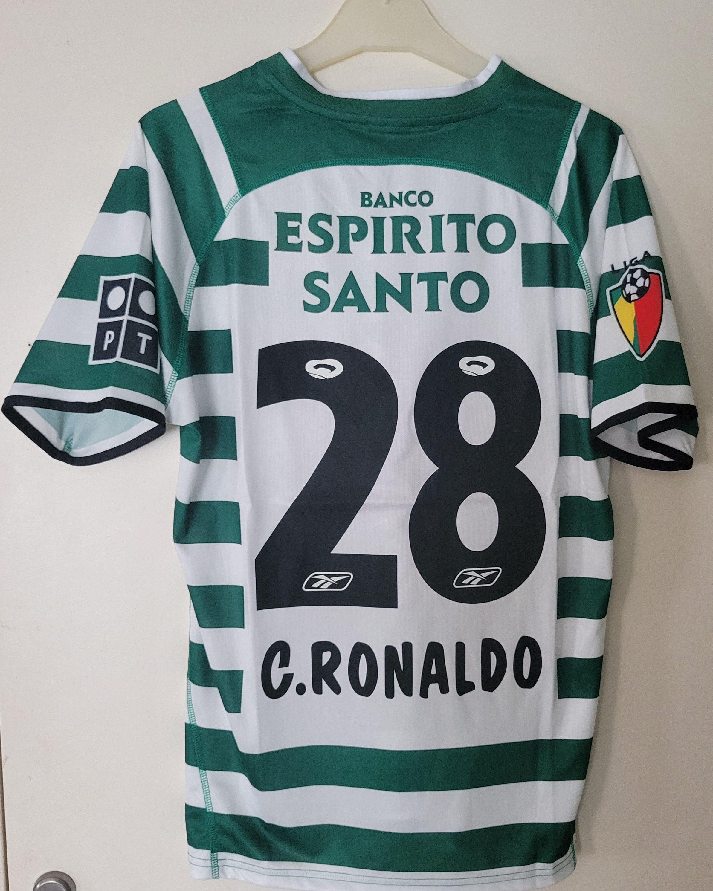 Other C.Ronaldo Sporting Lissabon 28 Fußball Trikot Jersey retro Size US L / EU 52-54 / 3 - 1 Thumbnail