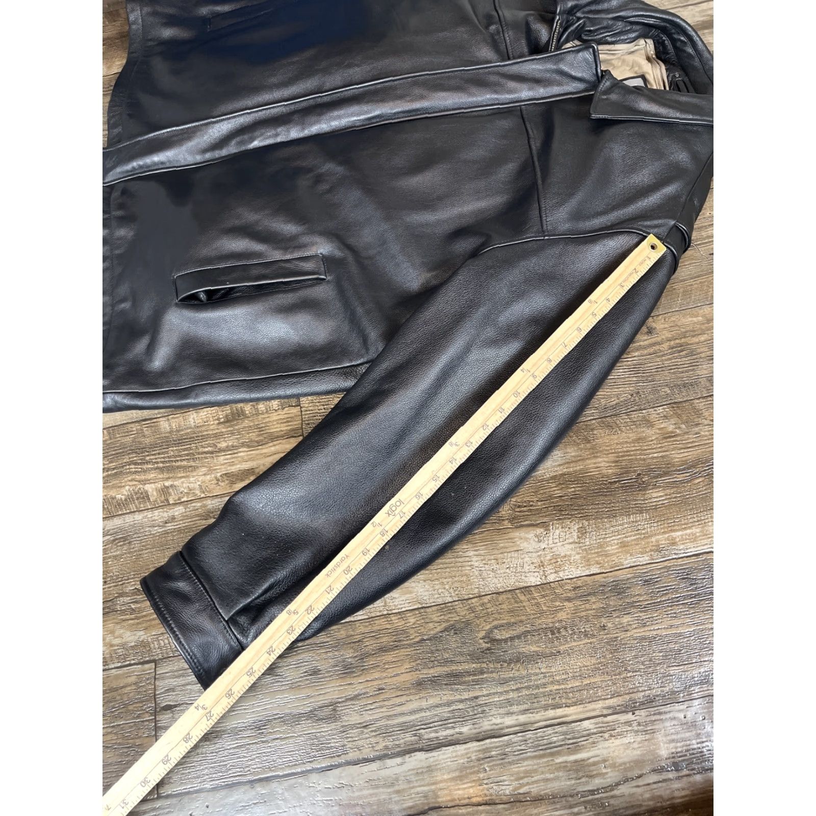 Vintage VINTAGE Wilsons Leather Jacket Mens 2XL Thinsulate Liner Full Zip Vtg Motorcycle Jacket Black Leather Belted Collared Zipper Pockets Mens Size US XXL / EU 58 / 5 - 6 Thumbnail