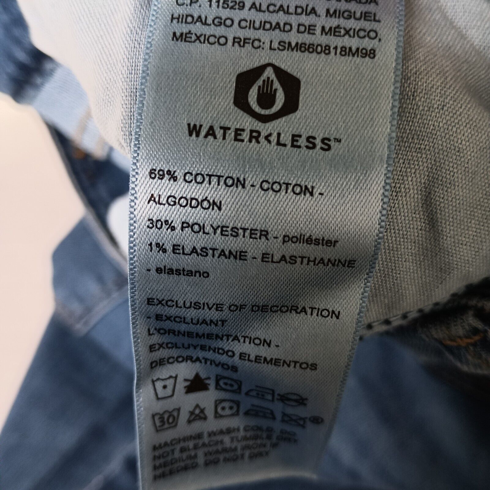 Levi's Signature by Levi Strauss Mid Rise Capri Jeans Women’s 4 W27 Size 27" / US 4 / IT 40 - 5 Thumbnail