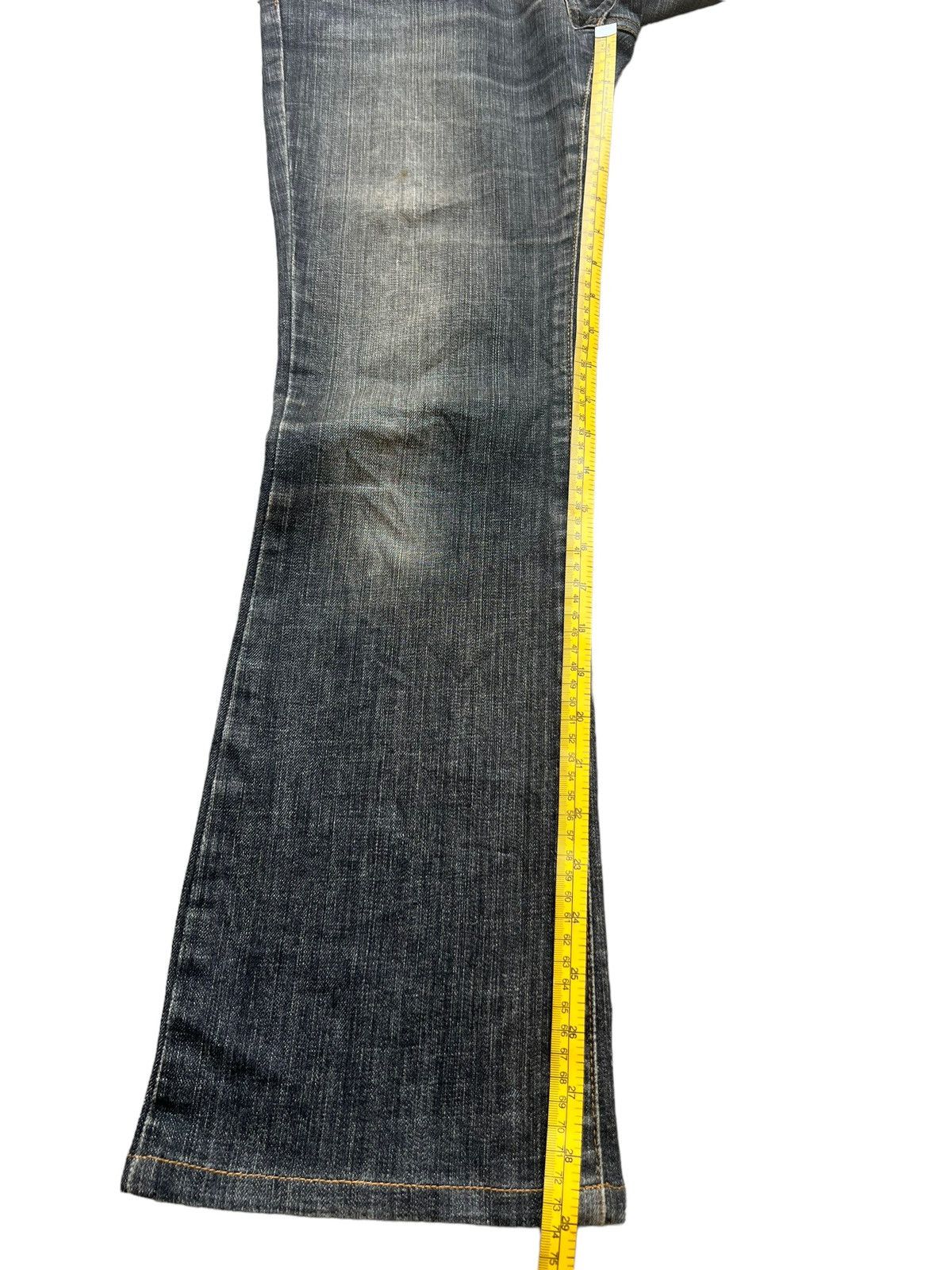 Uniqlo Uniqlo Black Low Rise Bootcut Flare Denim Jeans 30x29 Size 30" / US 8 / IT 44 - 12 Thumbnail