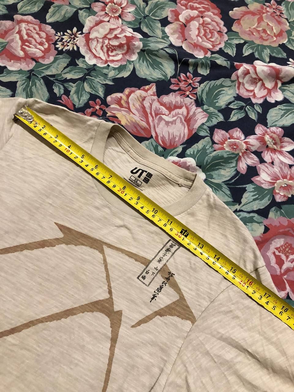 Uniqlo Vintage gradient T-shirt Uniqlo big print streetwear Y2K Size US XS / EU 42 / 0 - 10 Thumbnail