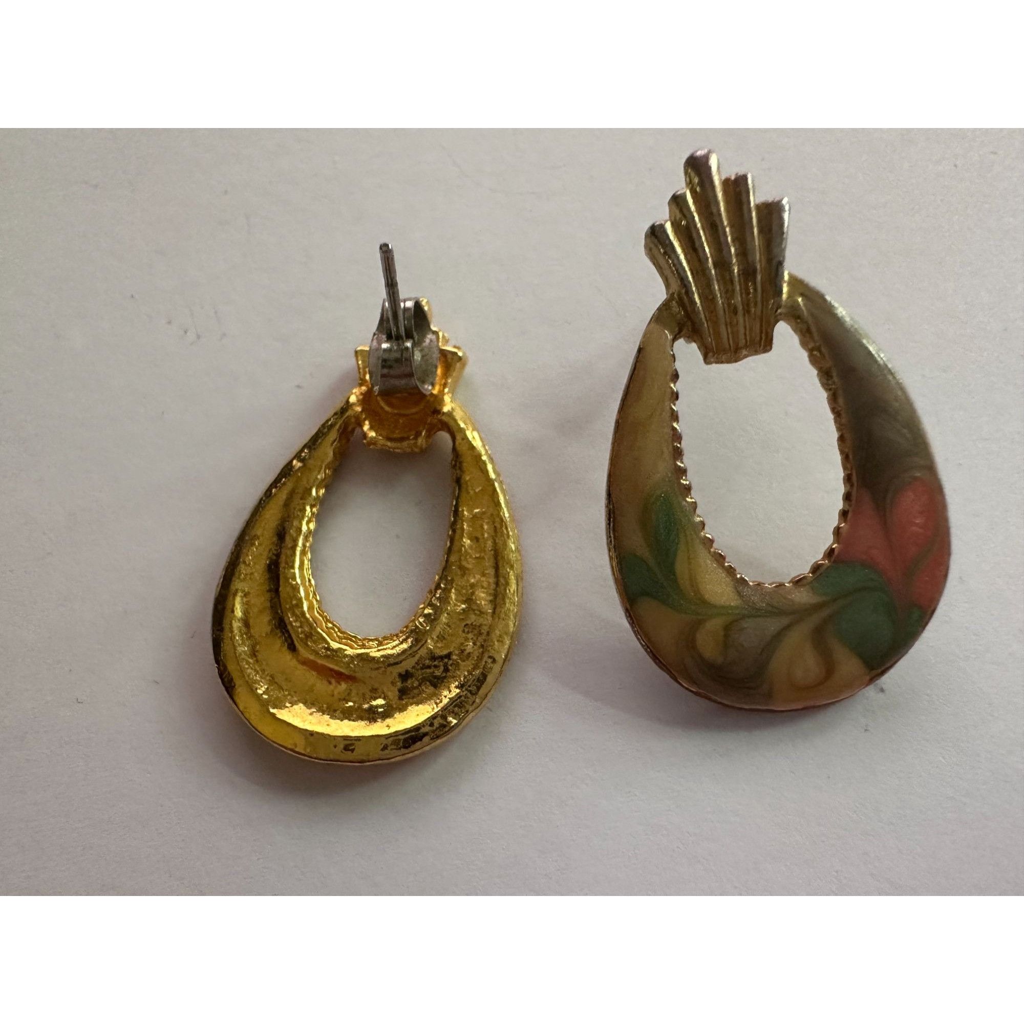 Other Four Beautiful Pairs of Women's Vintage Earrings Size ONE SIZE - 18 Thumbnail