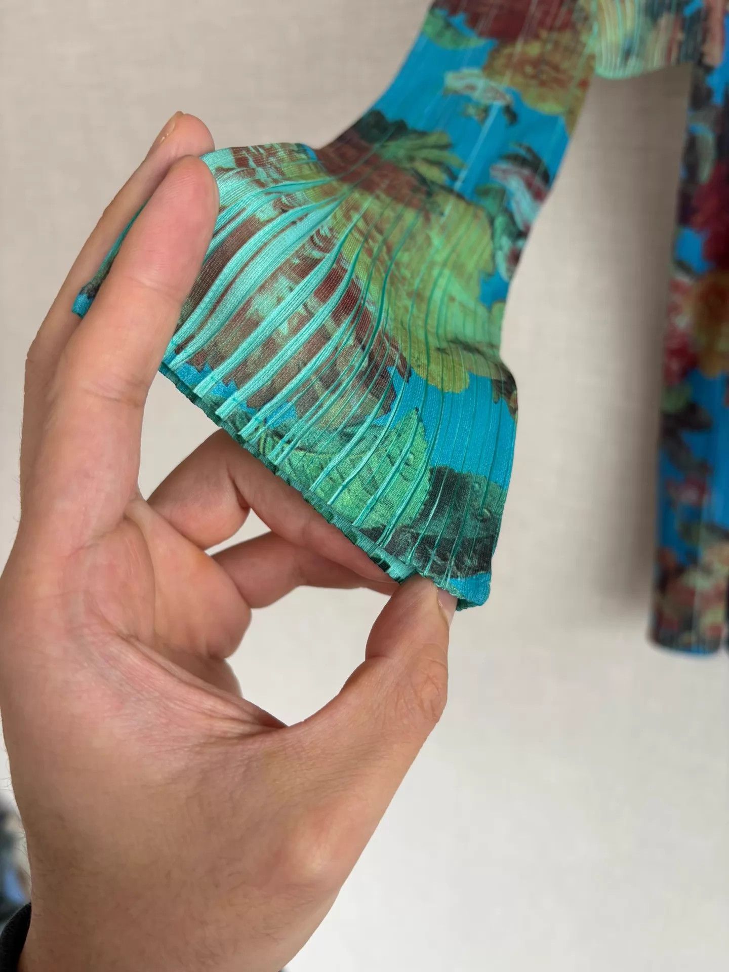 Pleats Please Issey Miyake PLEATS PLEASE ISSEY MIYAKE blue floral long sleeve top Size S / US 4 / IT 40 - 8 Thumbnail