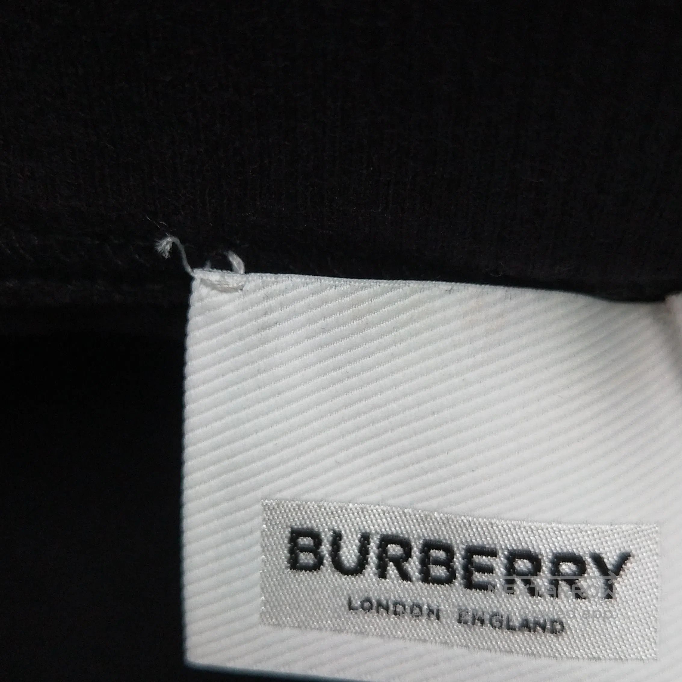 Burberry Burberry Black Logo Cutout Maxi Skirt . Size US 26 / EU 42 - 9 Thumbnail
