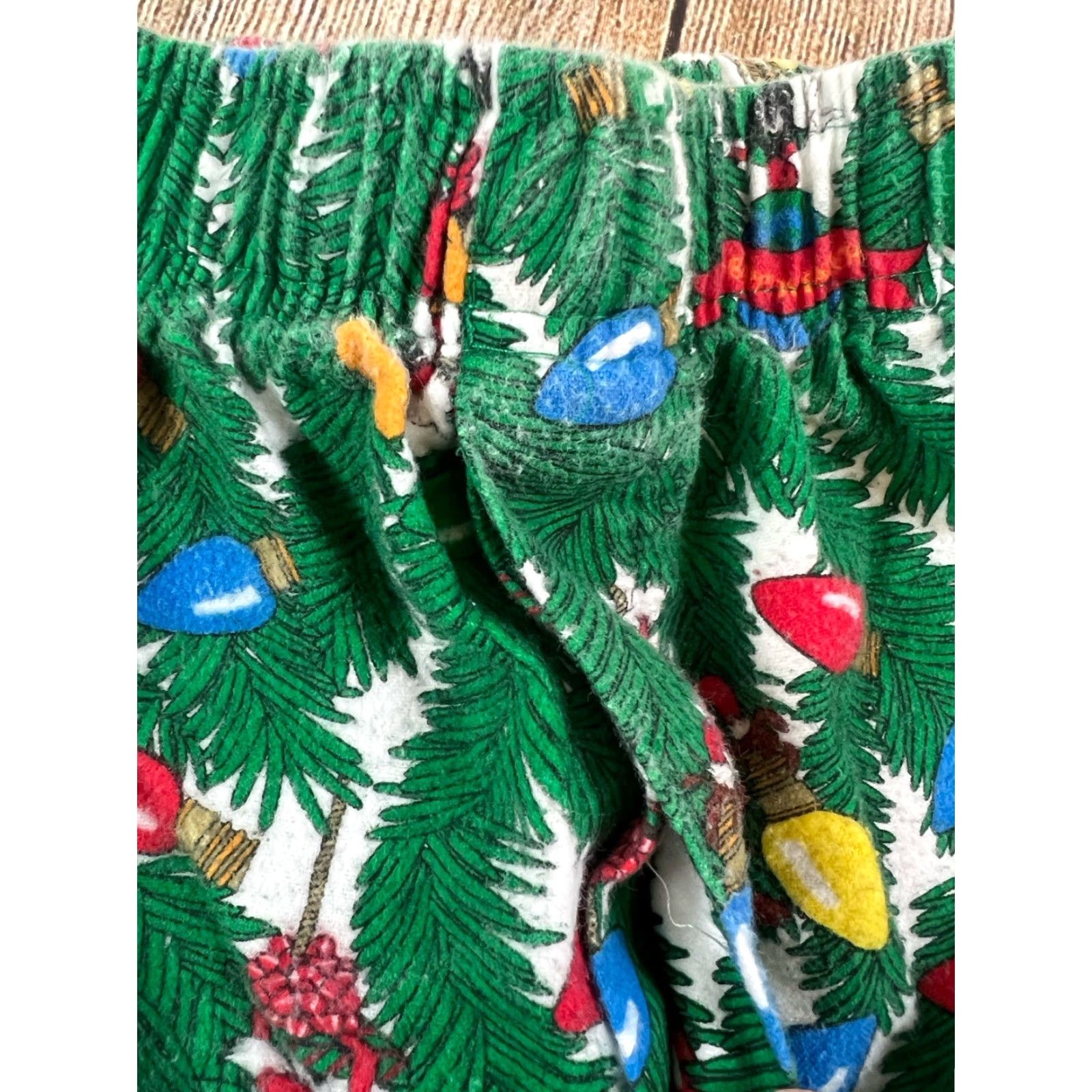 Vintage VINTAGE 00s Looney Tunes Christmas Sleep Shorts Mens Medium Green Size US 31 - 5 Thumbnail