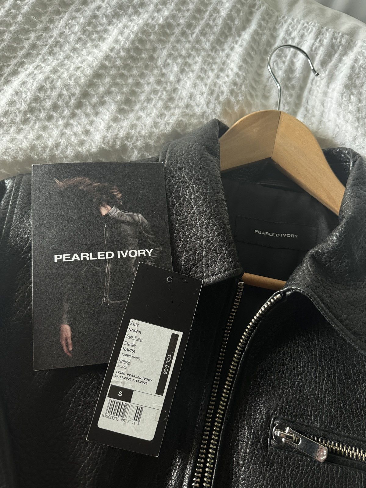 Designer × Streetwear × Vintage Pearled Ivory Grained Leather