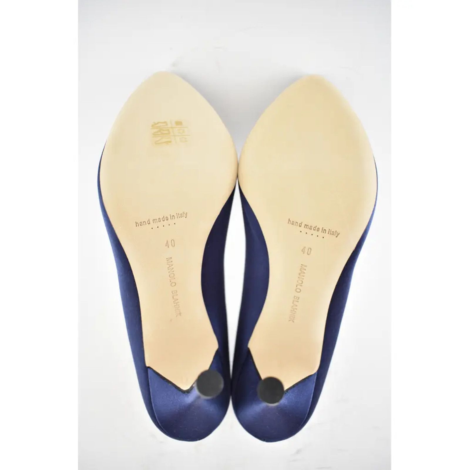 Manolo Blahnik Hangisi 105 Navy Satin Crystal Jewel Buckle Heel Pump 40 Size US 10 / IT 40 - 12 Thumbnail