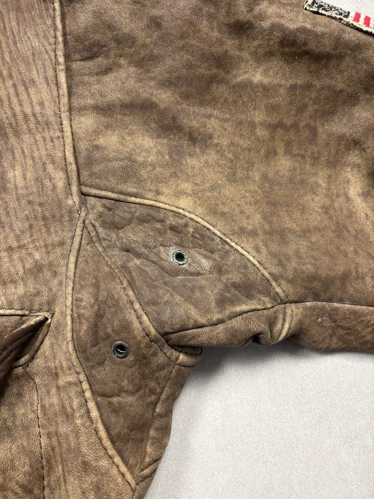 Leather Vintage A2 Distressed Leather Bomber Flight Jacket USA Patch Size US M / EU 48-50 / 2 - 6 Thumbnail
