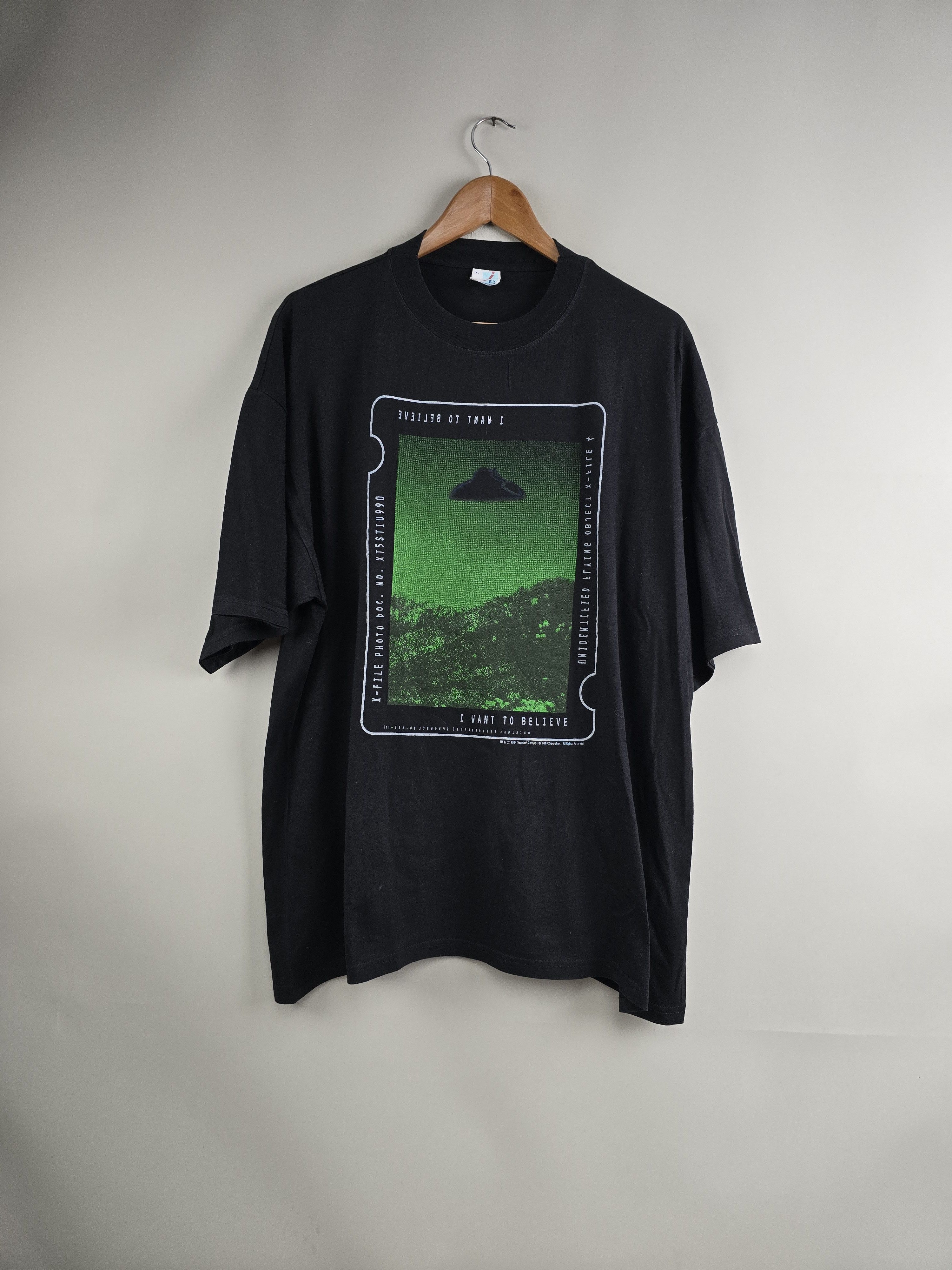 image of Anima x Movie 1994 X Files I Want To Believe Ufo Alien XL 23.5" 29" in Black, Men's