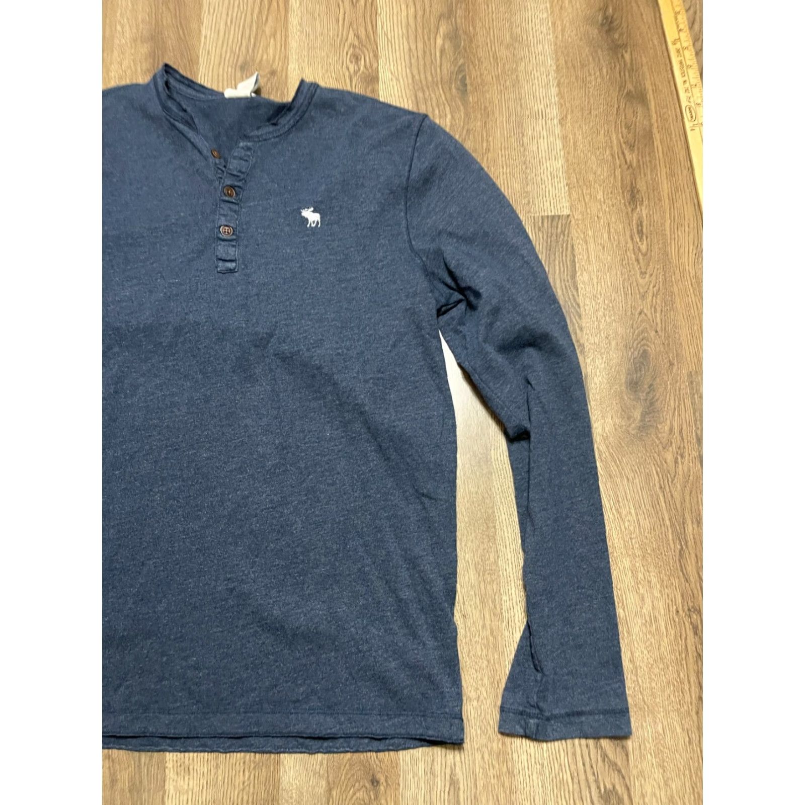 Abercrombie & Fitch Abercrombie & Fitch Shirt Men Large Blue Long Sleeve 1/4 Buttons T-Shirt Regular PullOver Casual Vintage Nein Size L / US 10 / IT 46 - 4 Thumbnail