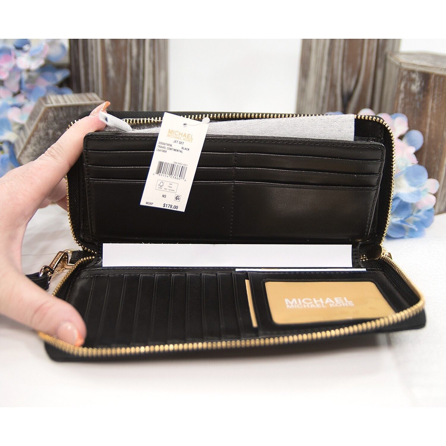 Michael Kors Michael Kors Black Leather Zip Around Travel Wallet NWT Size ONE SIZE - 5 Thumbnail