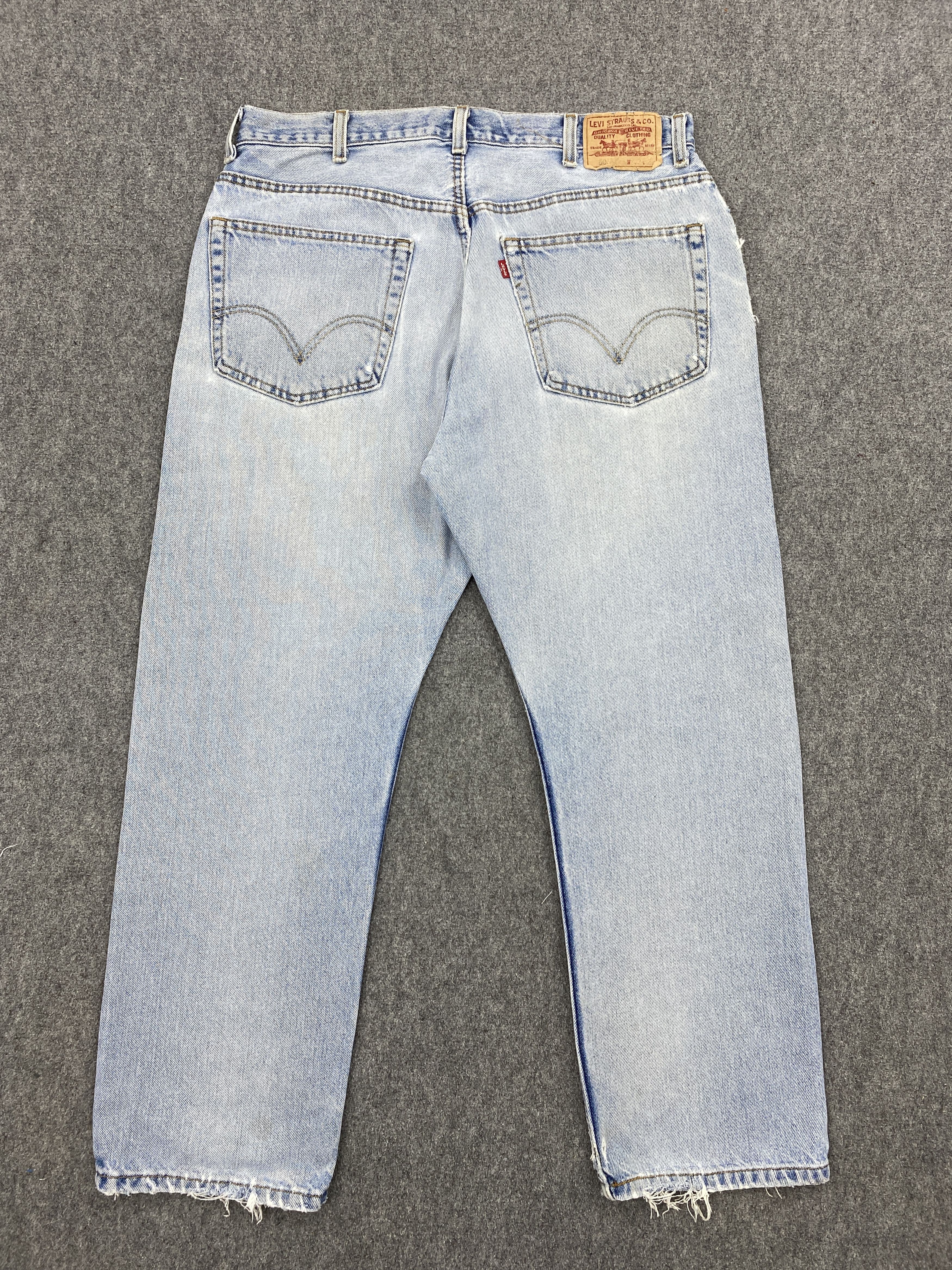 Levi's Vintage Levis 505 Distressed Light Blue Jeans DP2611 Size US 36 / EU 52 - 3 Thumbnail